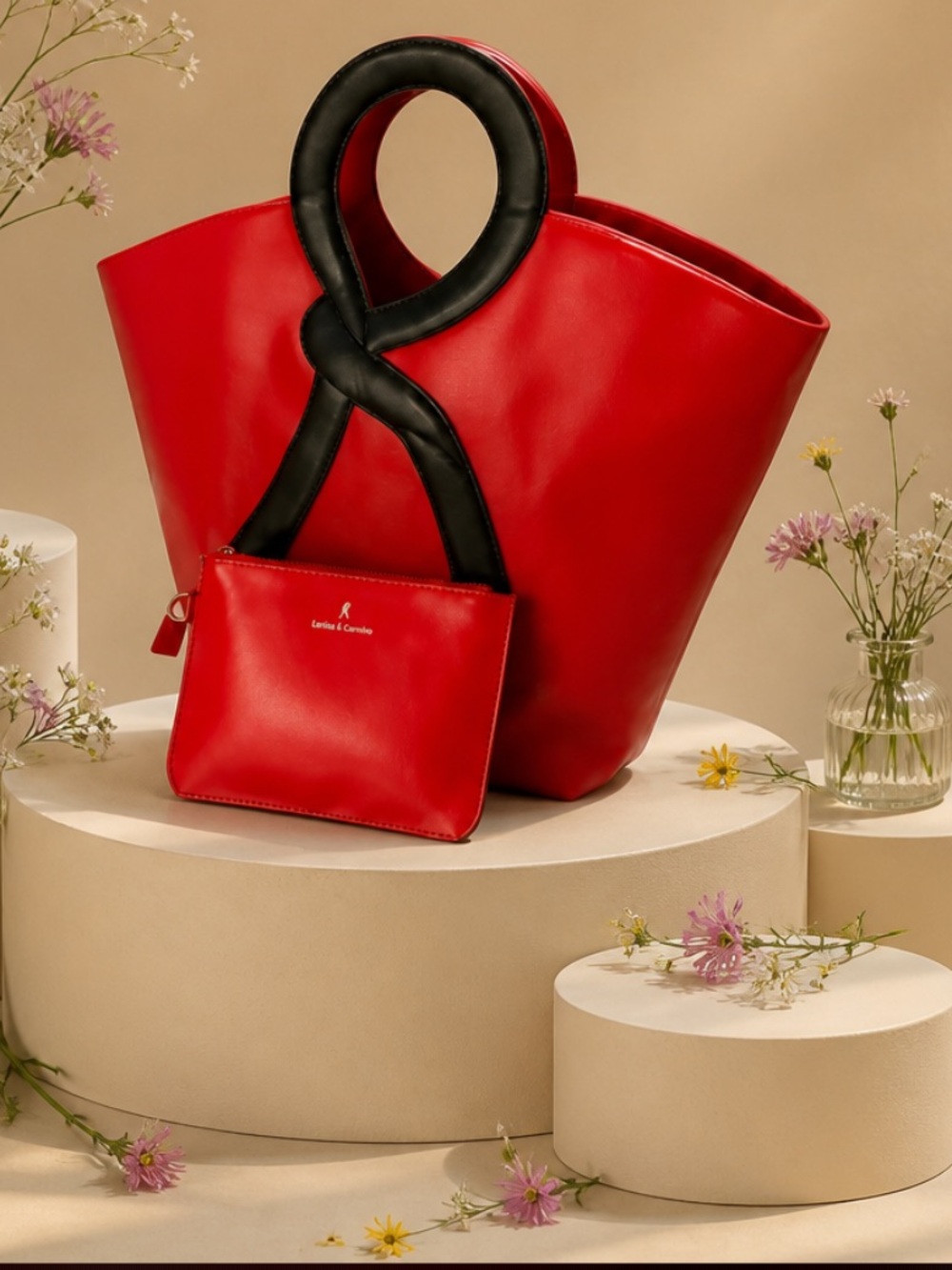 🛑❌Price Drop 🛑❌Authentic Roberta Di Camerino Red/Black Tote Handbag Plus Pouch.